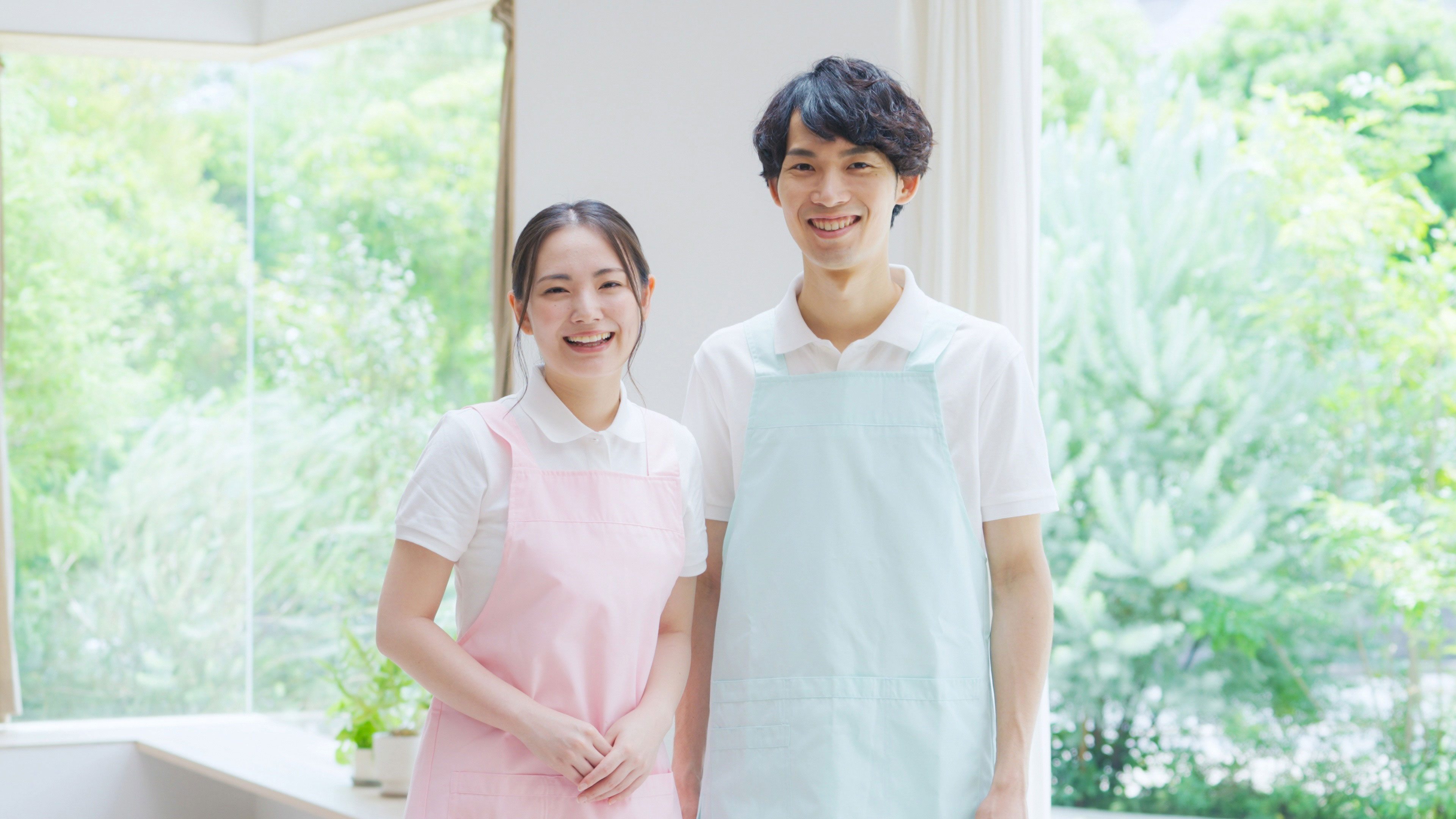 加算取得状況及び賃金以外の職員の処遇改善に関する具体的な取り組みについて